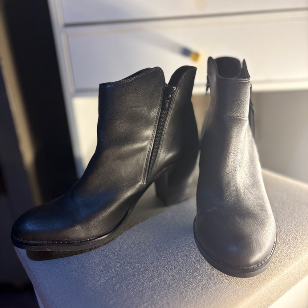 Black Ankle Boots for Women